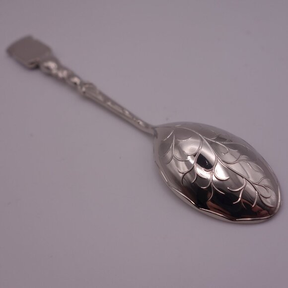 La Napoupe Collectible Spoon - Picture 4 of 13